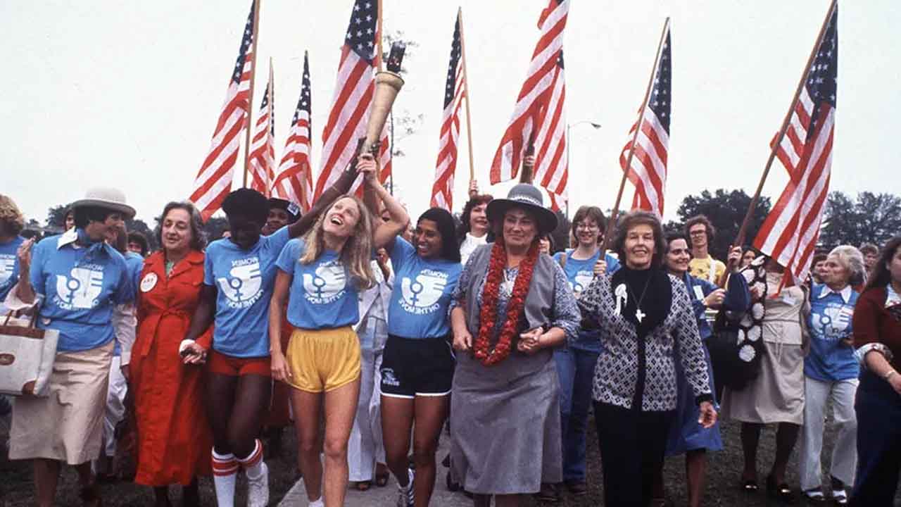 4B Movement | ట్రంప్‌నకు ఓటేసిన మగాళ్లను పెండ్లి చేసుకోం.. వారితో పిల్లల్ని కనేది లేదంటున్న అమెరికా మహిళలు