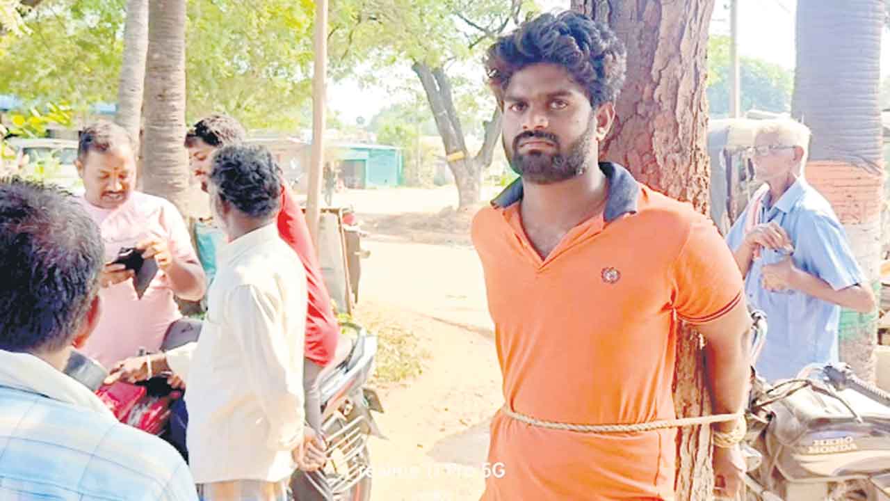 నగదు ఇస్తానని చెప్పి.. 50 వేలు ముంచి