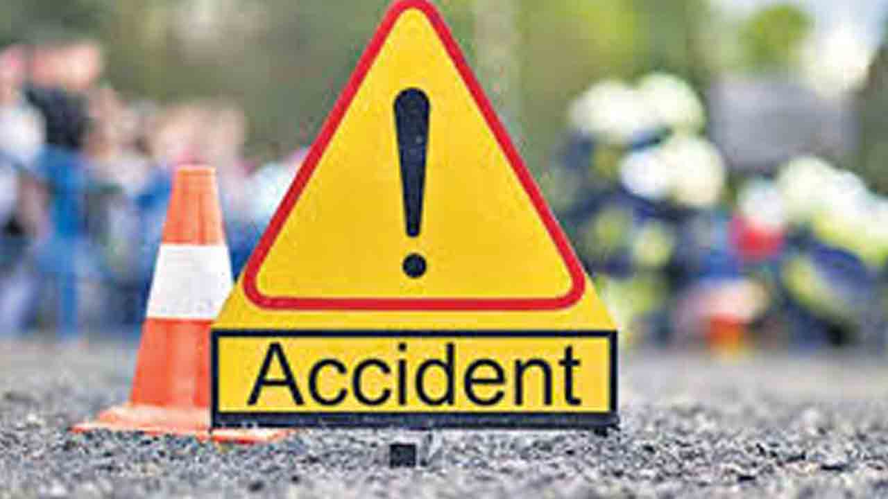 Medak | మెదక్‌ జిల్లాలో ఘోర రోడ్డు ప్రమాదం.. బైక్‌, లారీ ఢీ ఇద్దరు యువకులు మృతి