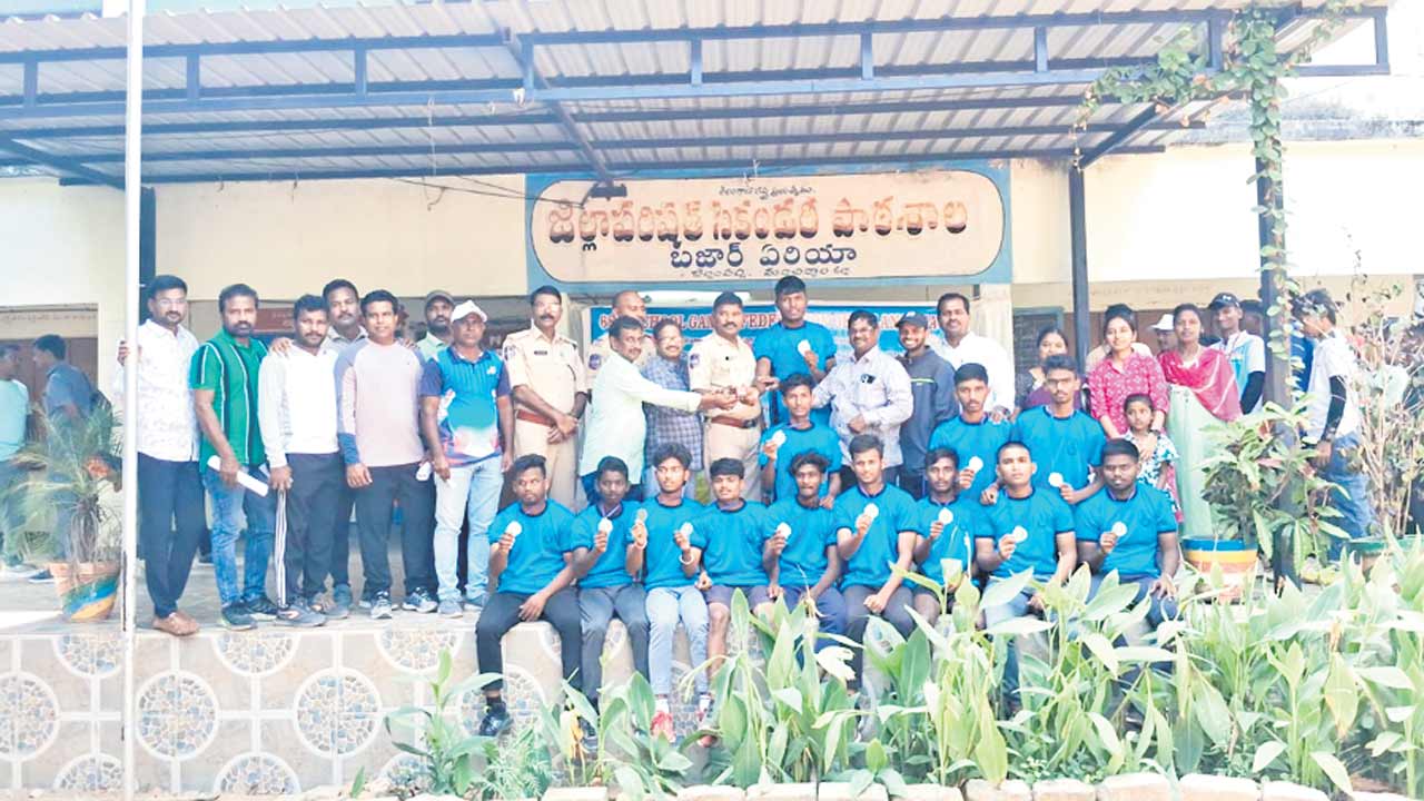 ముగిసిన రాష్ట్రస్థాయి సాఫ్ట్‌బాల్‌ పోటీలు