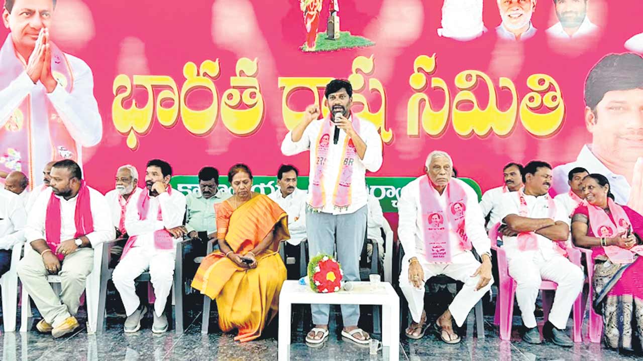 చరిత్రలో నిలిచిపోయే శుభదినం దీక్షాదివస్‌