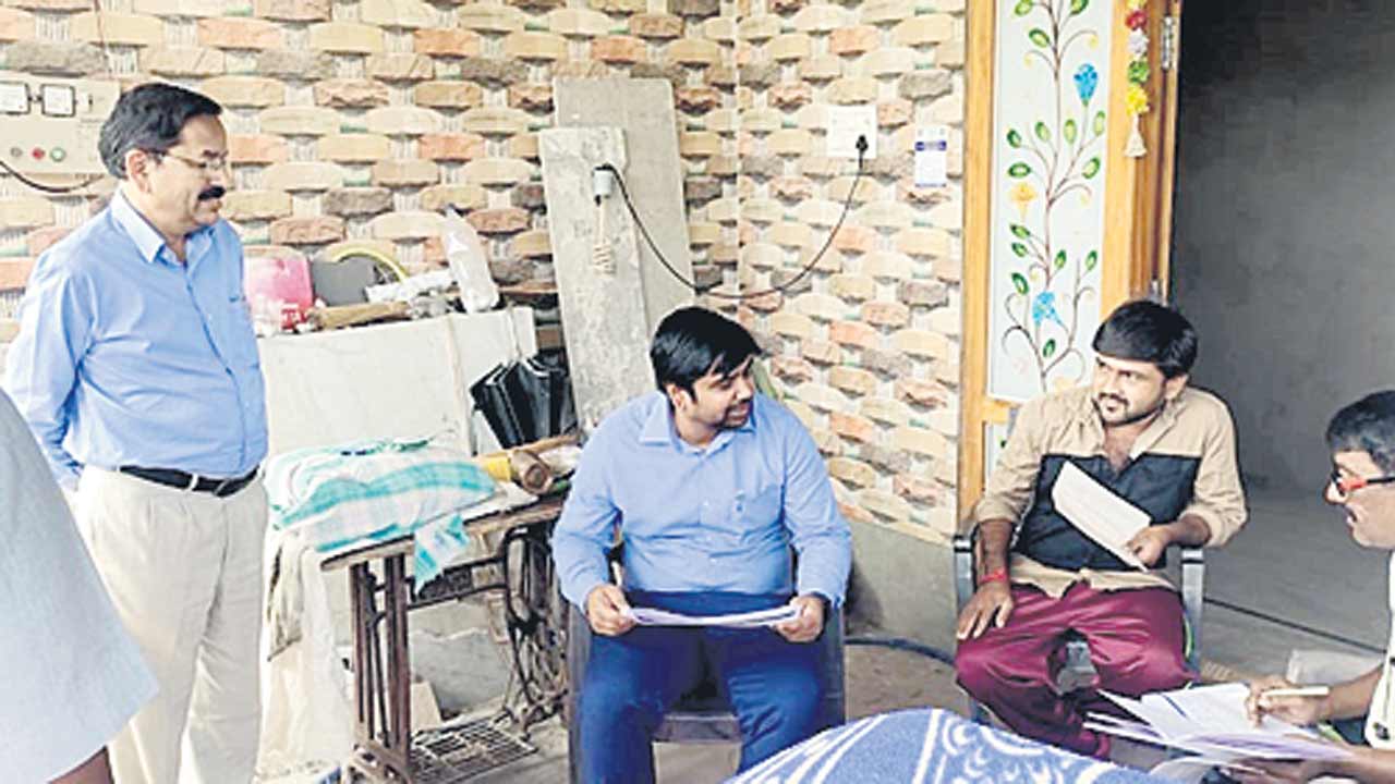 సర్వే పకడ్బందీగా నిర్వహించాలి