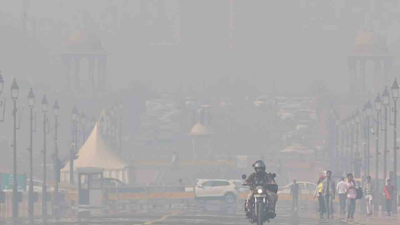 Air Pollution | ఢిల్లీలో తీవ్రంగానే గాలి నాణ్యత సూచీ.. కనిష్ట ఉష్ణోగ్రతలు 11.3 డిగ్రీల సెల్సియస్‌గా నమోదు