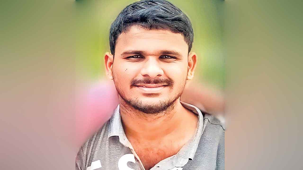 మరో ఆటోడ్రైవర్‌ బలవన్మరణం