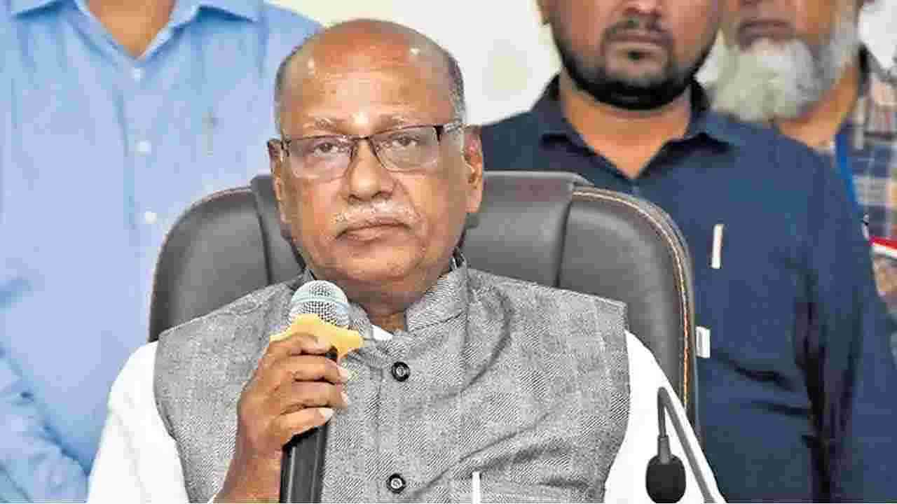 BC Commission | ఇంటింటి సర్వేలో తప్పుడు సమాచారమిస్తే కేసులే..: బీసీ కమిషన్‌ చైర్మన్‌