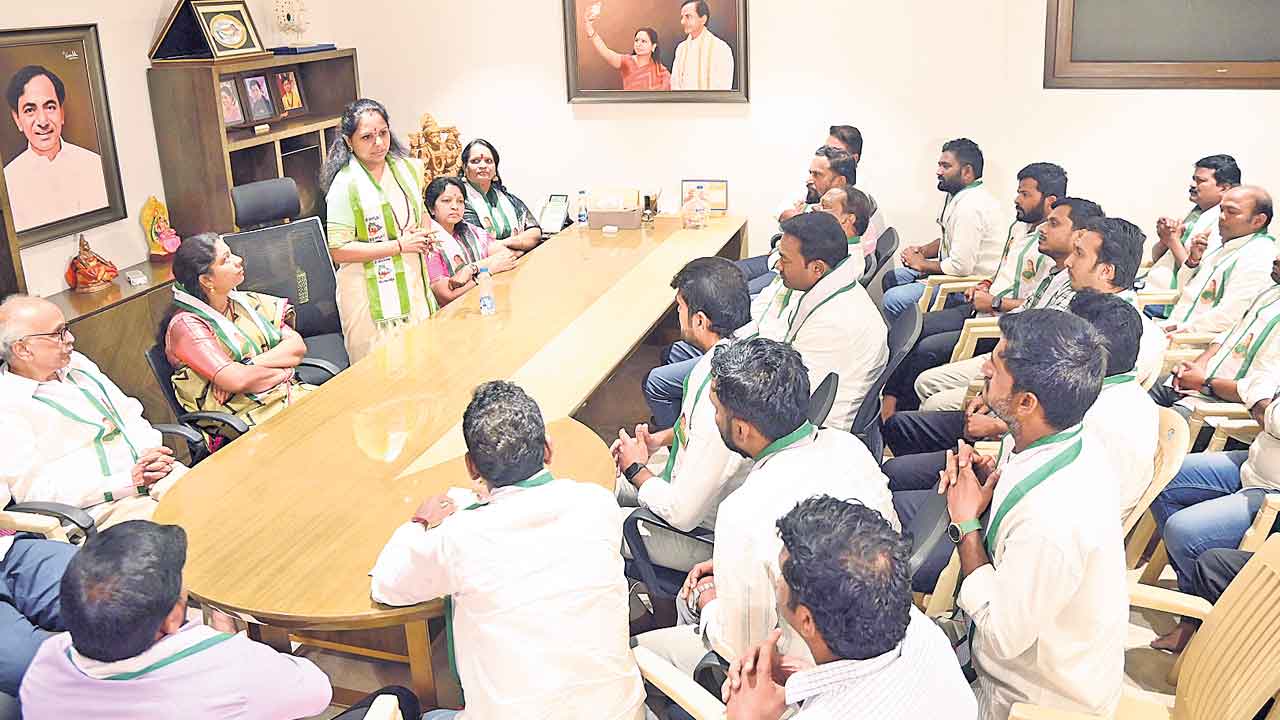 బీసీ కులగణనపై చిత్తశుద్ధి నిరూపించుకోవాలి