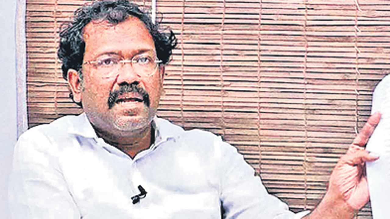 మేఘా, రాఘవపై విచారణ జరపాలి