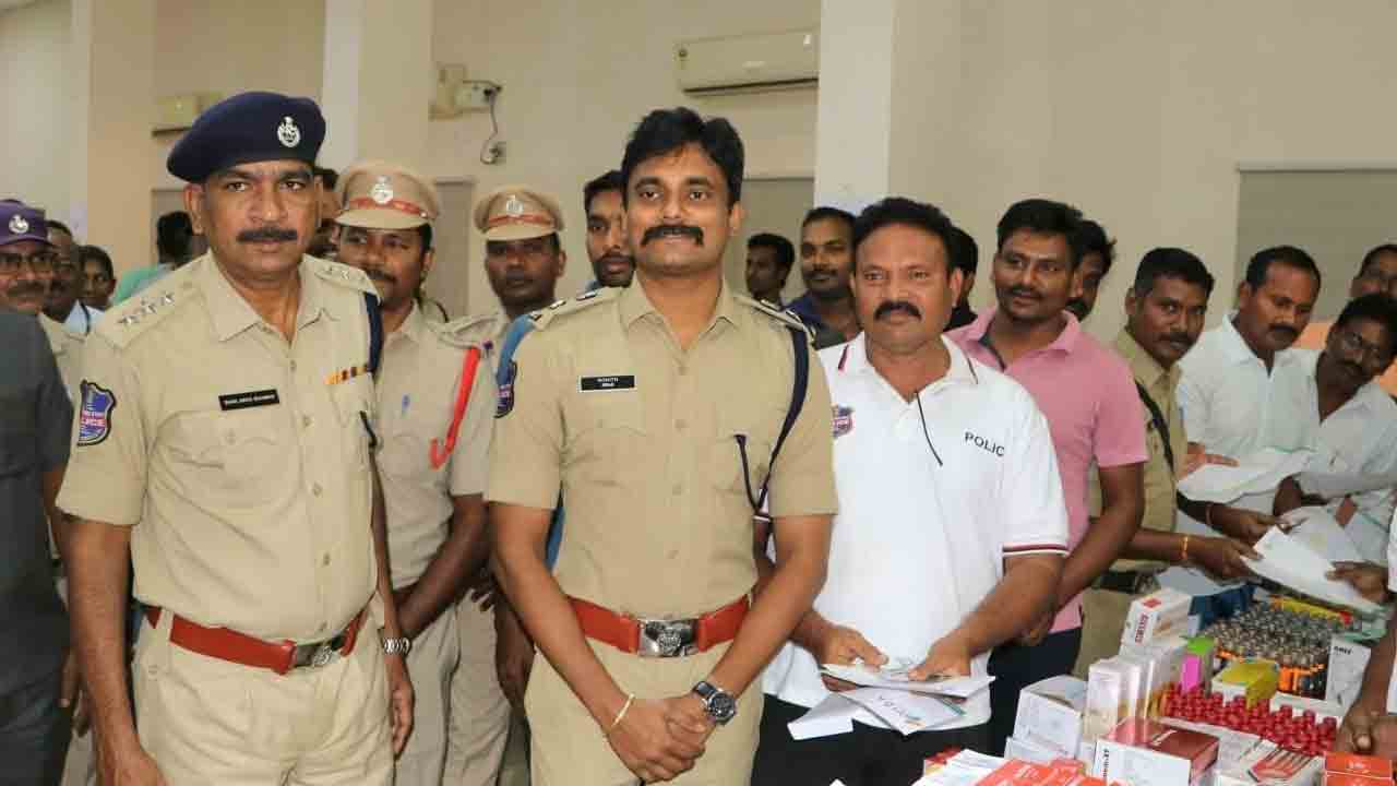 ఆరోగ్య జాగ్రత్తలు పాటించాలి