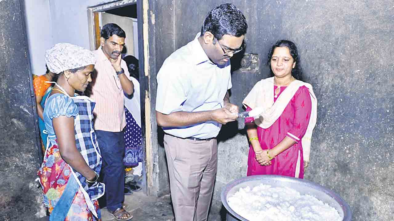 రుచికరమైన భోజనం అందించాలి