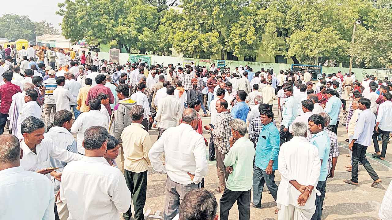 ఎట్టకేలకు దిగొచ్చిన సీసీఐ