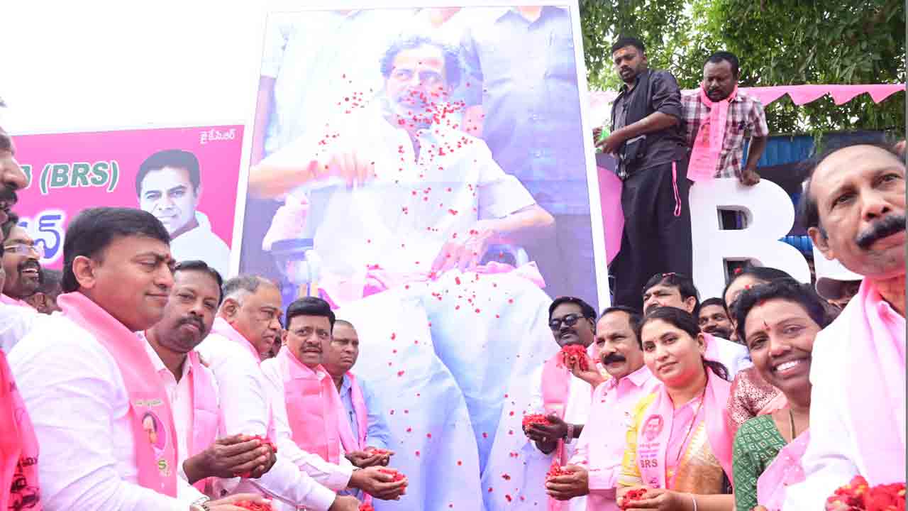 దీక్షా దివస్‌ స్ఫూర్తితో పనిచేద్దాం..