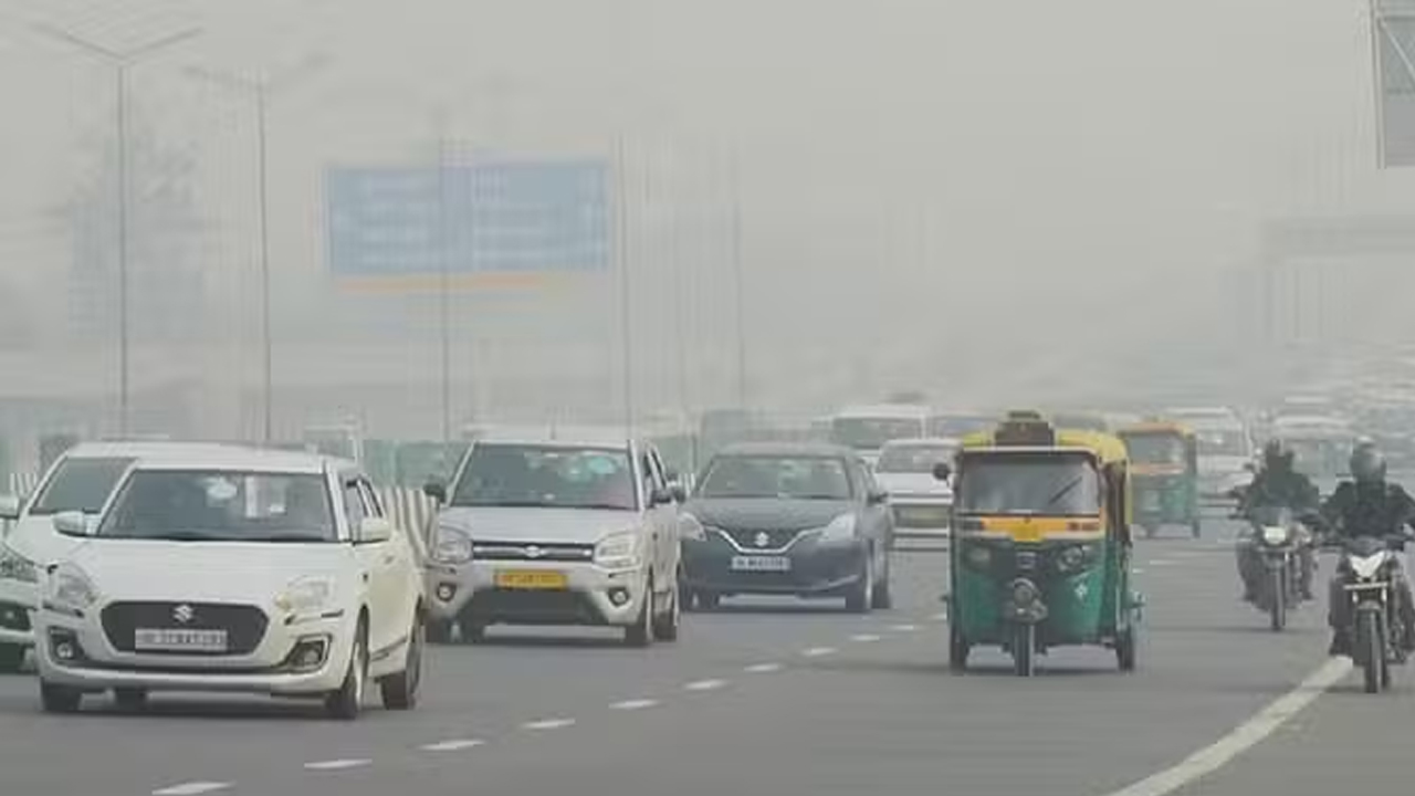 Pollution | ఆ పెట్రోల్, డీజిల్ వాహనాలపై నిషేధం.. రోడ్లపైకి వస్తే రూ.20వేల జరిమానా..!