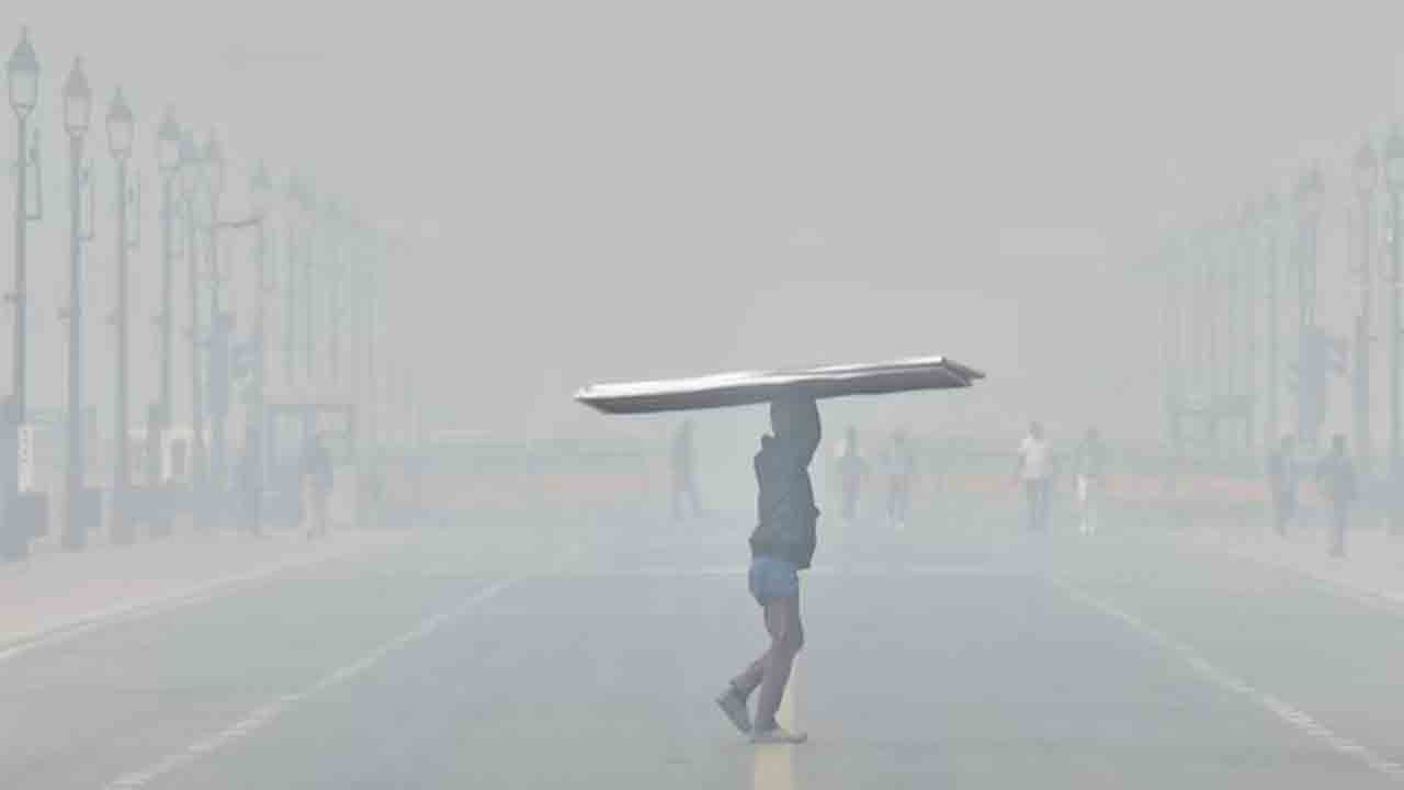 Delhi | ఢిల్లీలో పడిపోయిన ఉష్ణోగ్రతలు.. ఈ సీజన్‌లో అత్యంత శీతల పరిస్థితులు