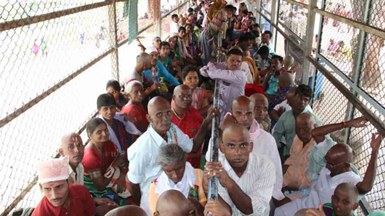 Tirumala | తిరుమలలో శ్రీవారి సర్వదర్శనానికి 8 గంటల సమయం