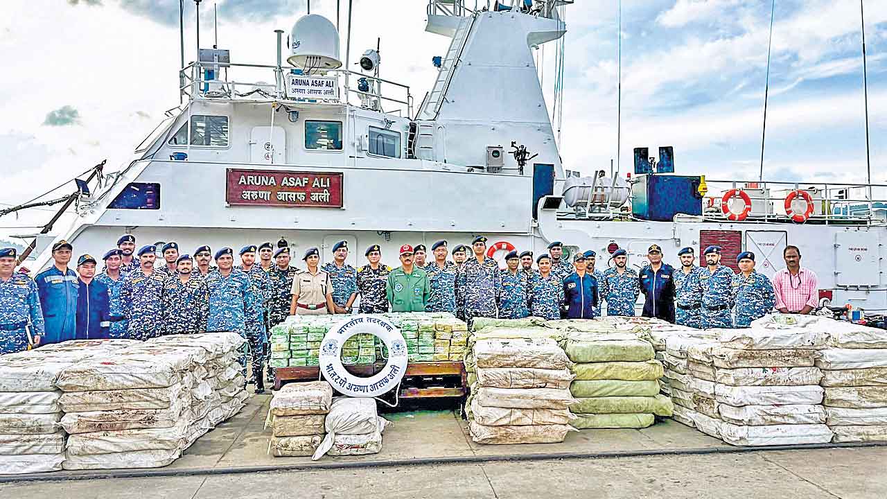 అండమాన్‌లో 6 టన్నుల డ్రగ్స్‌ పట్టివేత