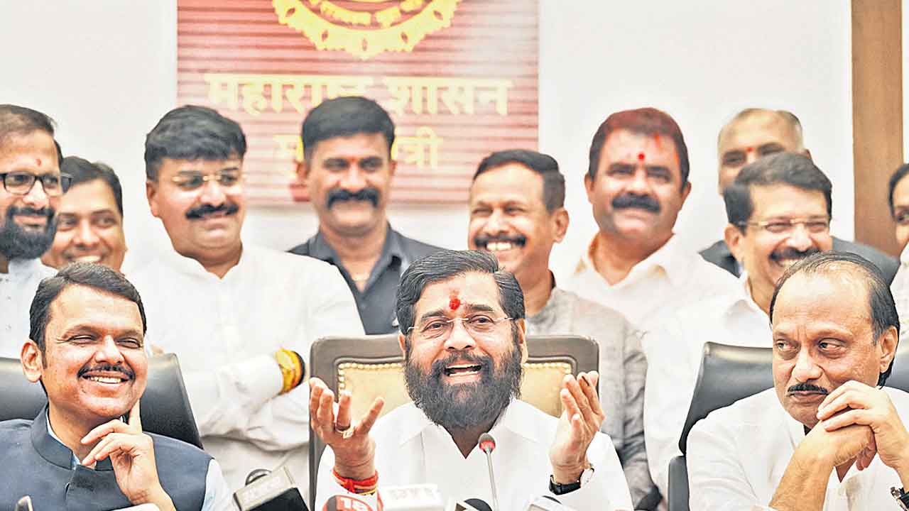 Eknath Shinde, Devendra Fad
