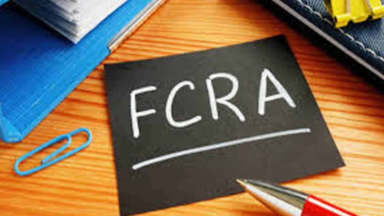 మత మార్పిడులకు పాల్పడితే ఎఫ్‌సీఆర్‌ఏ లైసెన్స్‌ రద్దు