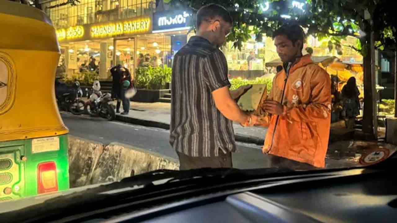 Bengaluru | రెండు గంటలుగా ట్రాఫిక్లోనే.. అయినా, 10 నిమిషాల్లోనే ఫుడ్ డెలివరీ.. బెంగళూరు వాసికి విచిత్ర అనుభవం