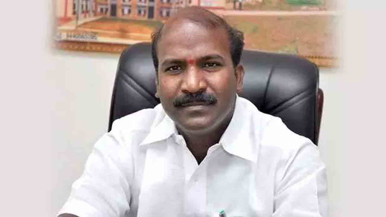 Chirumarthi Lingaiah | ఫోన్‌ ట్యాపింగ్‌ కేసు.. విచారణకు హాజరైన మాజీ ఎమ్మెల్యే చిరుమర్తి లింగయ్య