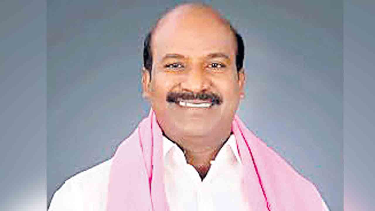 సీఎం యాత్రను అడ్డుకుంటం