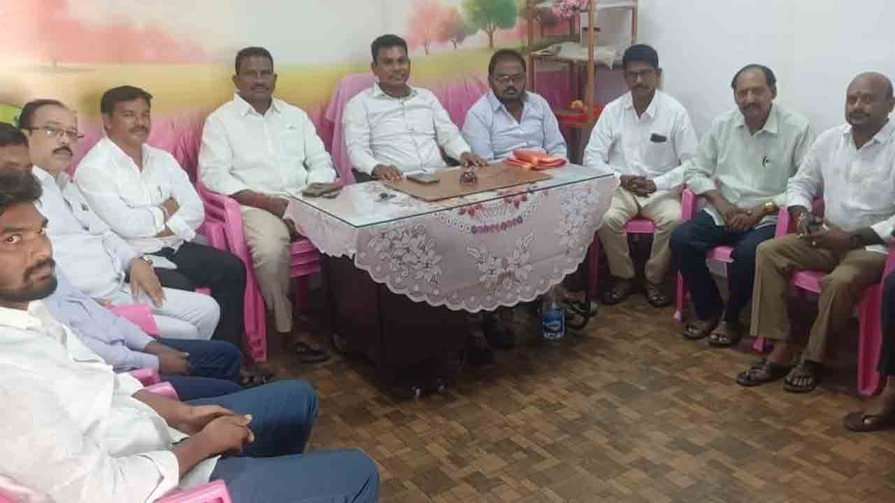 ప్రభుత్వ వైఫల్యాలను ఎండగట్టాలి