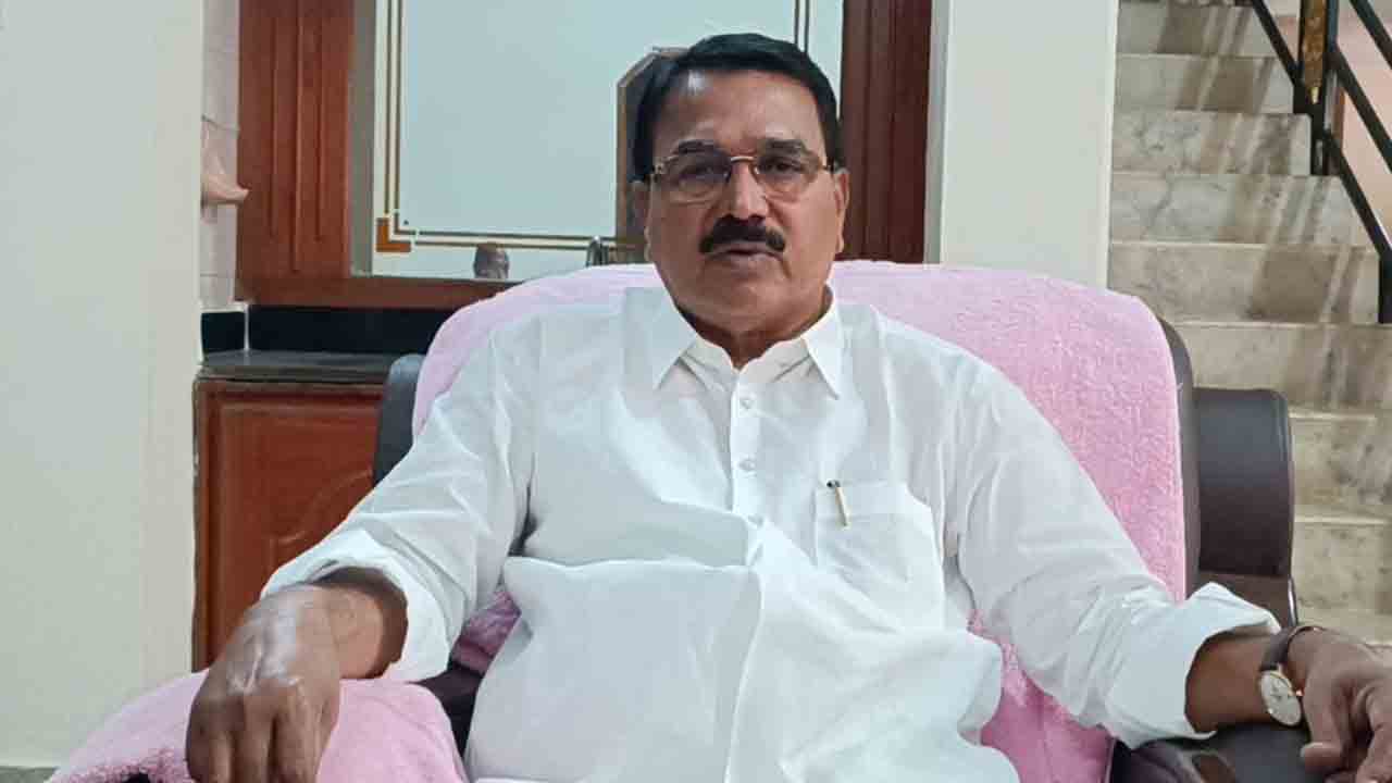 ఫార్మాకు నీళ్లిచ్చి.. పొలాలను ఎండబెడతారా?