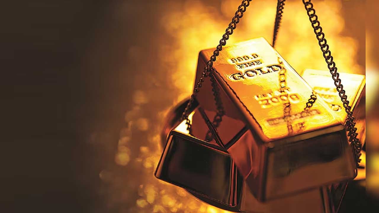 Gold Price | తగ్గిన వెండి.. పెరిగిన బంగారం ధరలు
