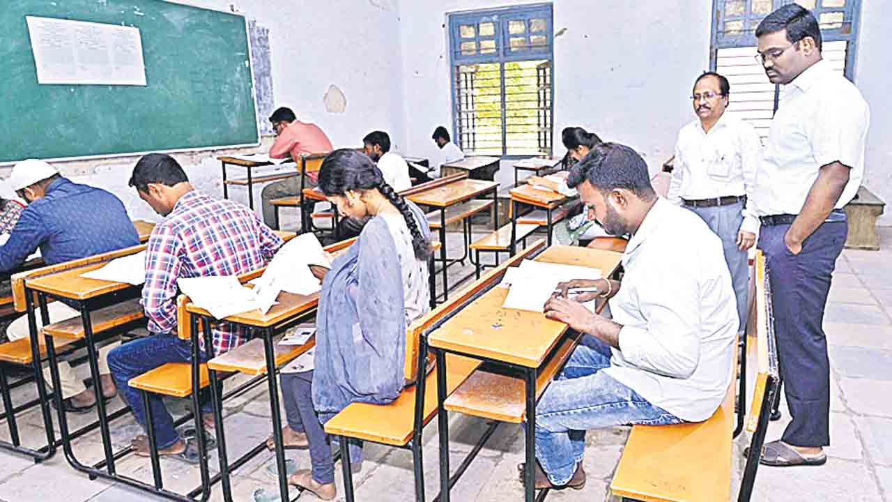 ప్రశాంతంగా ముగిసిన గ్రూప్‌-3