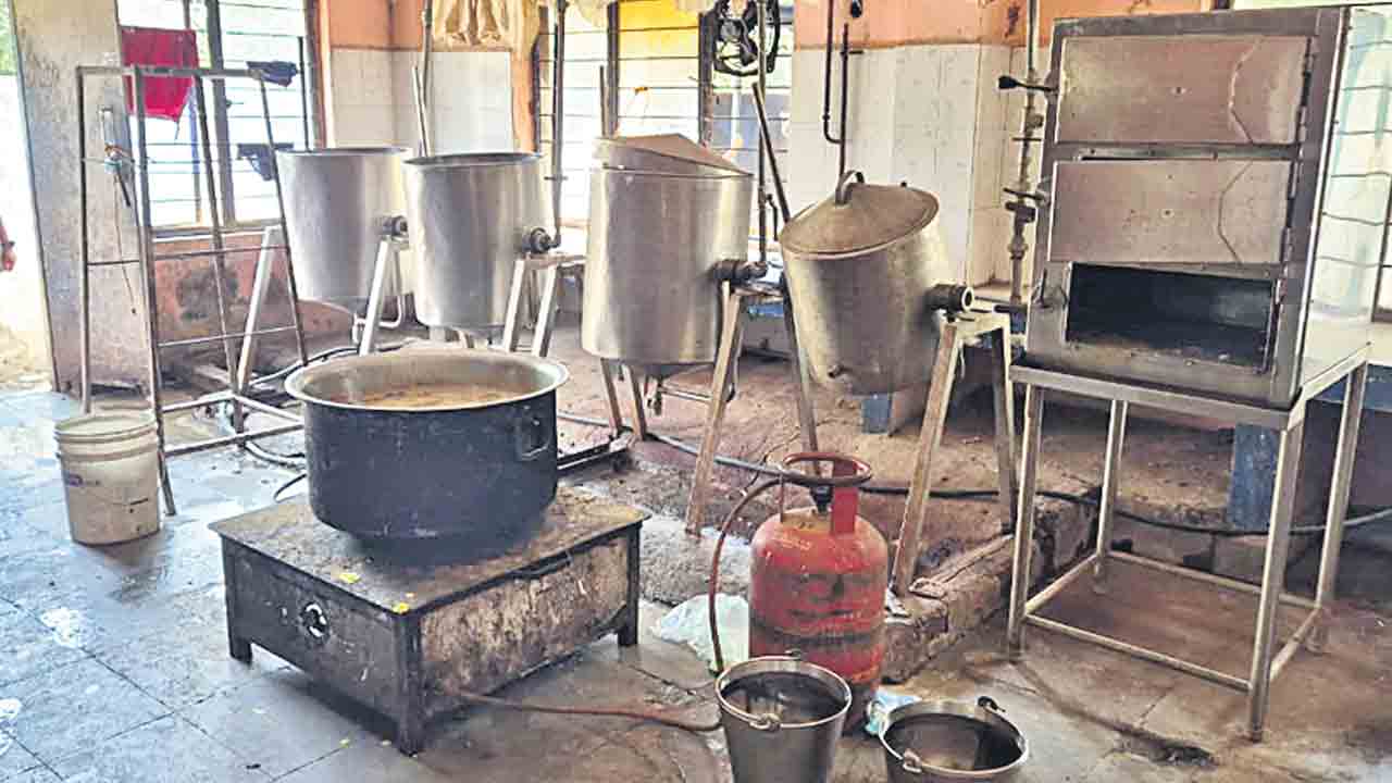 ‘గురుకులం’లో సమస్యలు