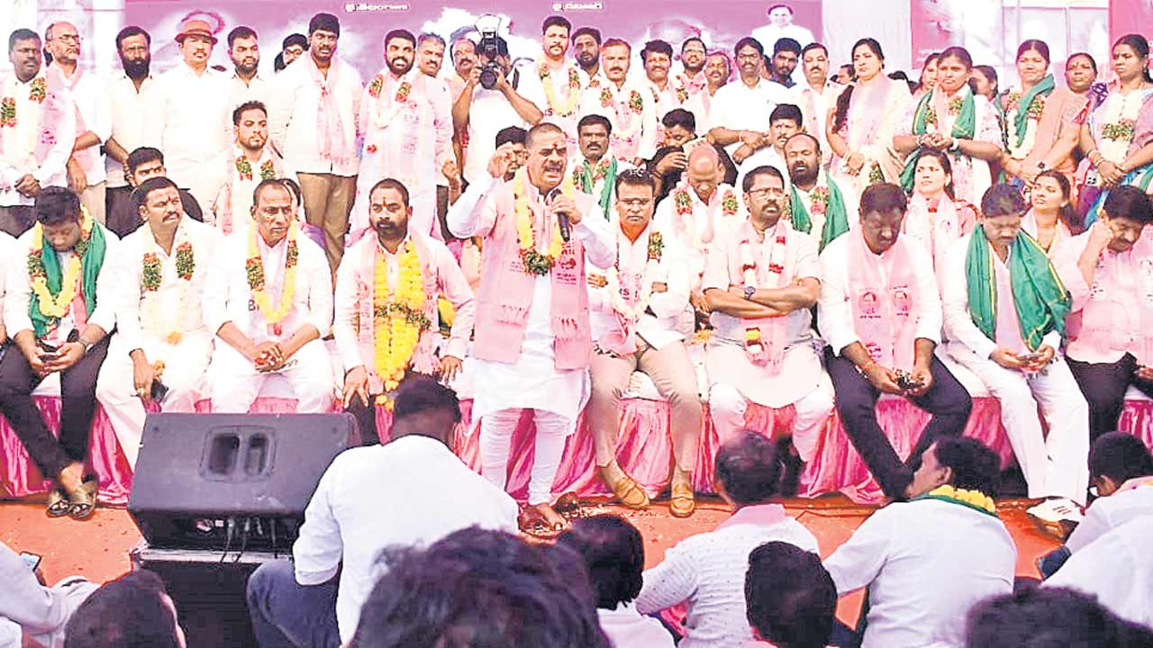 తెలంగాణలో మళ్లీ కుట్రలకు ప్రయత్నం