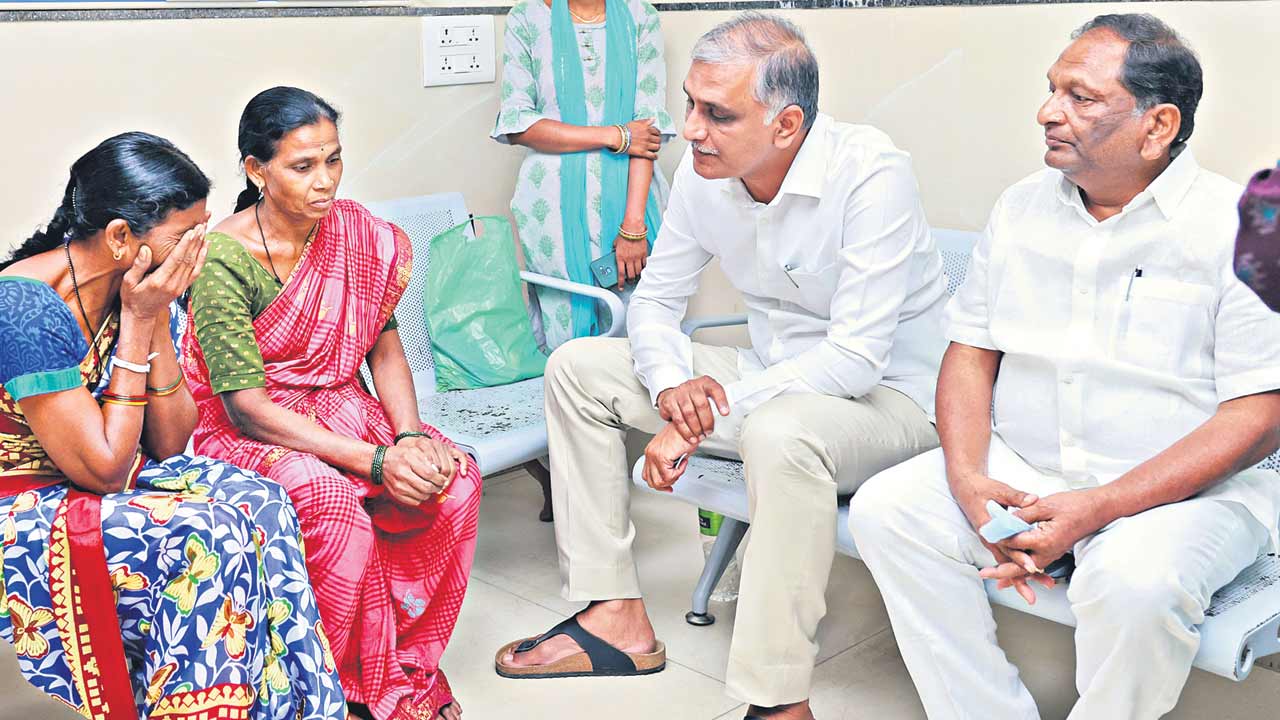 ప్రభుత్వానికి విన్నవించడమంటే దున్నపోతు మీద వాన పడినట్టే