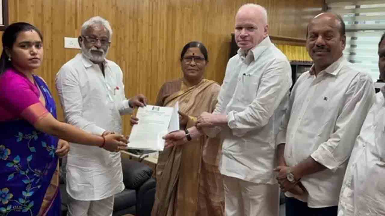 YCP MPs | ఏపీ పరిణామాలపై జోక్యం చేసుకోవాలని మానవహక్కుల సంఘానికి వైసీపీ ఫిర్యాదు