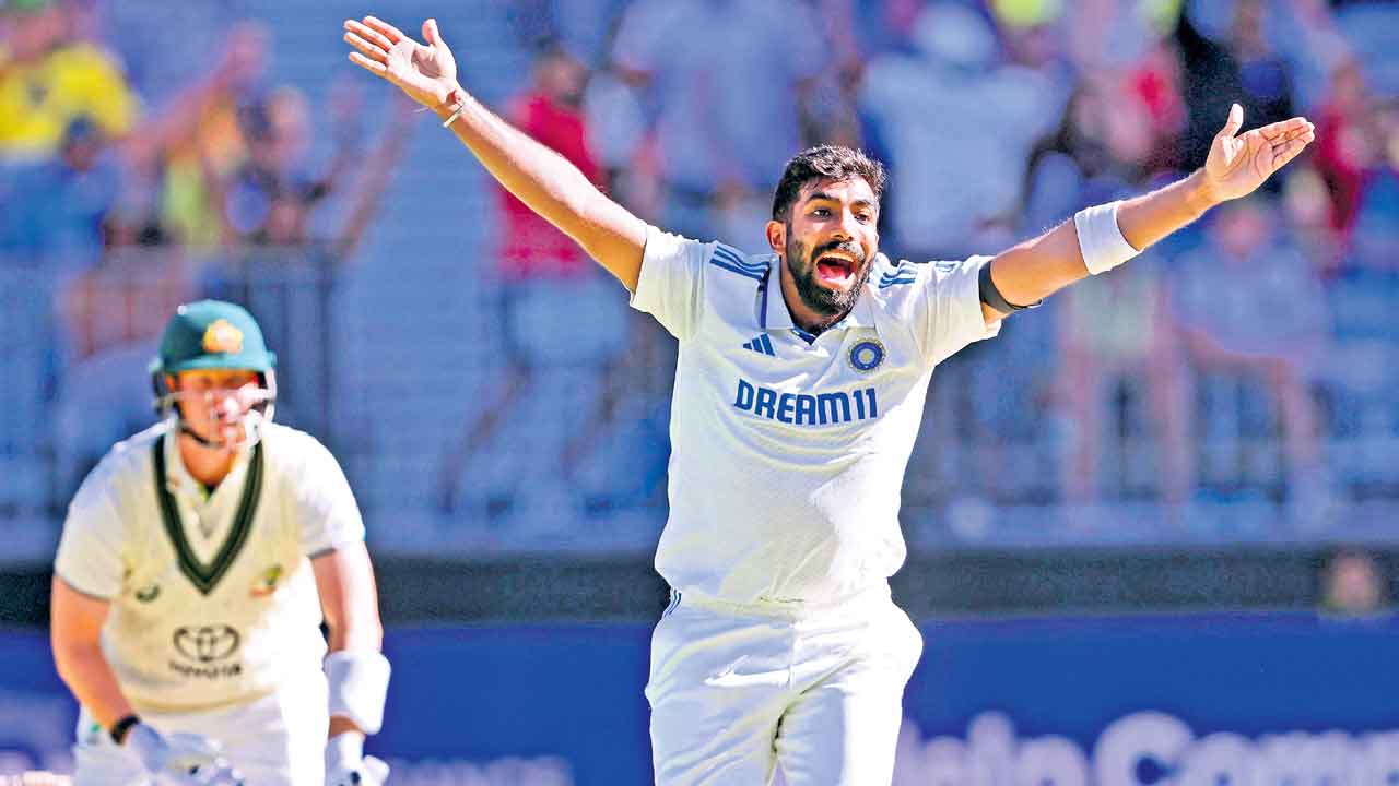 Perth Test | పెర్త్‌లో పేస్‌ ఆట.. ఒకే రోజు 17 వికెట్లు