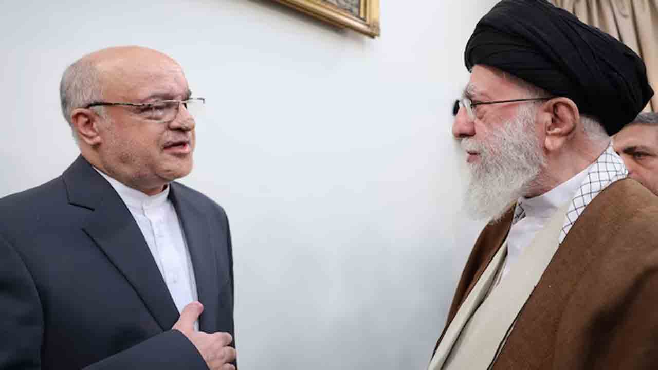 Ayatollah Ali Khamenei | కోమా వార్తల నేపథ్యంలో బయటకు వచ్చిన ఇరాజ్‌ సుప్రీం లీడర్‌ ఖమేనీ