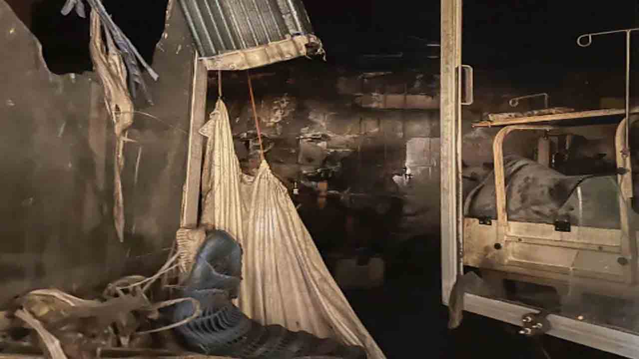 Jhansi Hospital Fire | హాస్పిటల్‌ ఫైర్‌ నుంచి పది మంది శిశువులను కాపాడిన వ్యక్తి.. తన   కవల కుమార్తెలను కోల్పోయాడు