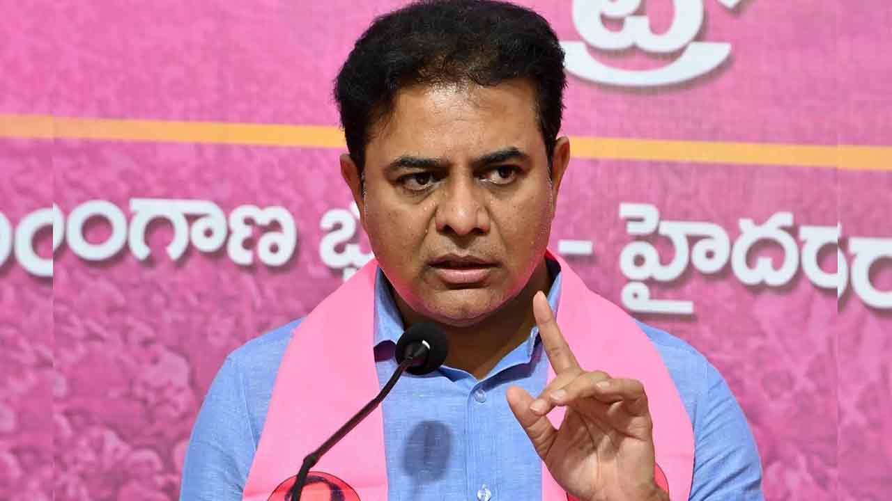 KTR | ప్రజాపాలనలో ప్రశ్నిస్తే కేసులా ?.. బడిపిల్లలకు బాసటగా నిలిస్తే అరెస్ట్ చేస్తారా ?: కేటీఆర్