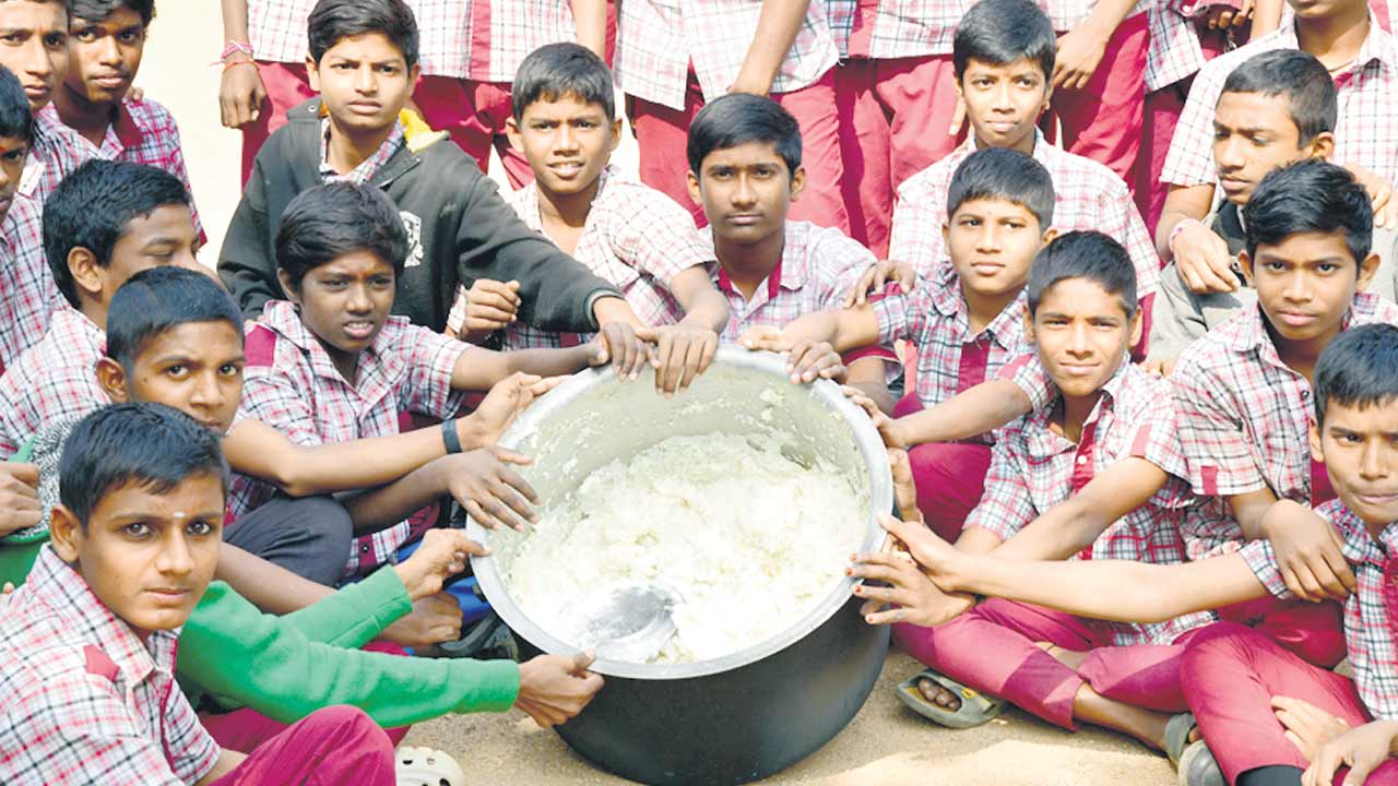 ఈ అన్నం మాకొద్దు