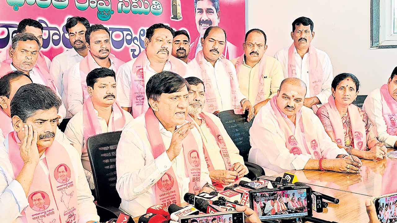 సంజయ్‌ తిట్ల పురాణం బంజెయ్‌