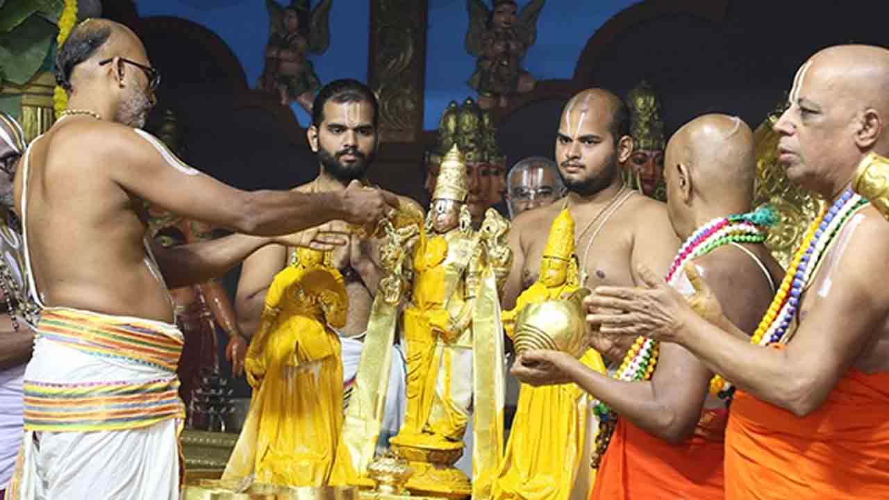 Tirumala | తిరుమలలో వైభవంగా కార్తీక స్నపన తిరుమంజనం