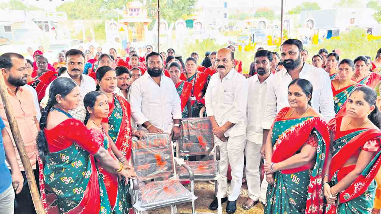 బీఆర్‌ఎస్‌ హయాంలో మహిళలకు పెద్దపీట