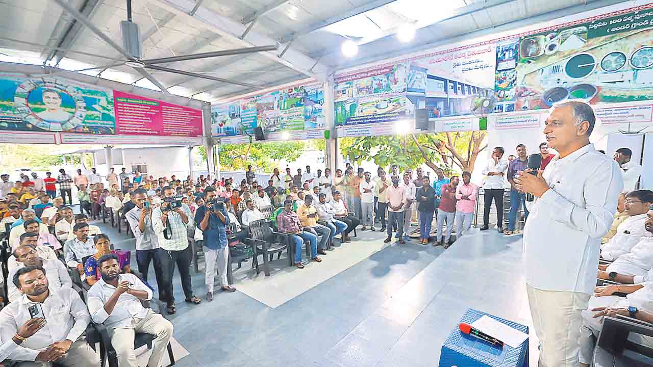 Harish Rao | కేసీఆర్‌ చరిత్రను చెరపలేరు.. ప్రజల గుండెల్లో కలకాలం పదిలం: హరీశ్‌రావు
