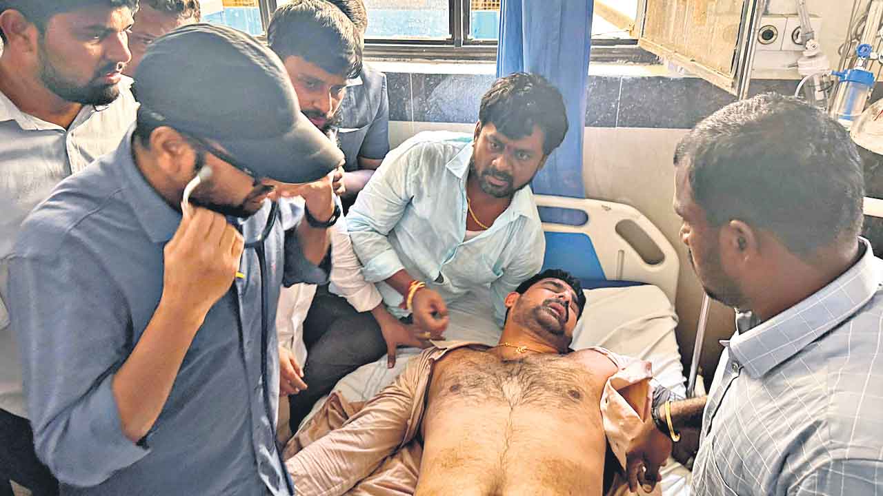 కౌశిక్‌రెడ్డిపై సర్కారు దాడి