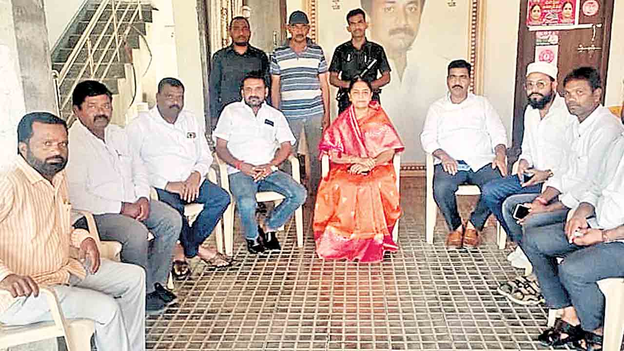 దీక్షా దివస్‌కు తరలిరావాలి