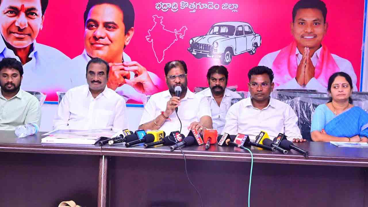 ‘దీక్షా’దక్షుడు కేసీఆర్‌: వద్దిరాజు, రేగా వనమా