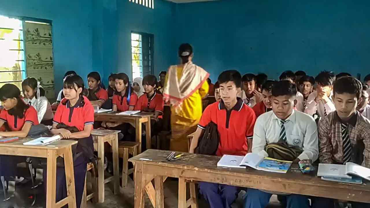 Manipur | 13 రోజుల తర్వాత.. మణిపూర్‌లో మళ్లీ తెరచుకున్న స్కూళ్లు, కాలేజీలు