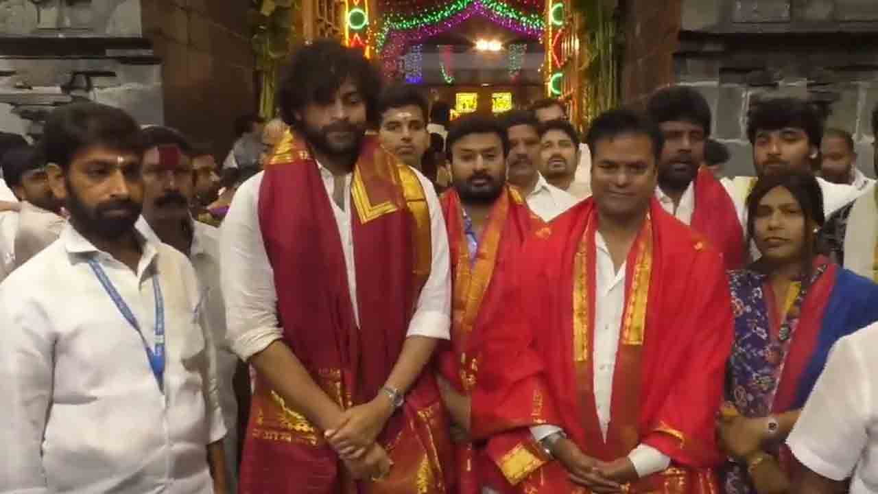 Matka Movie Team | తిరుమలను దర్శించుకున్న మట్కా మూవీ బృందం