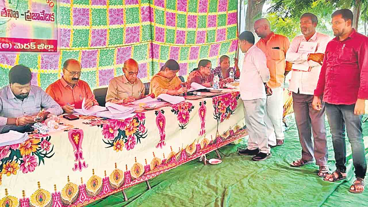 ఉపాధి హామీలో అక్రమాలు