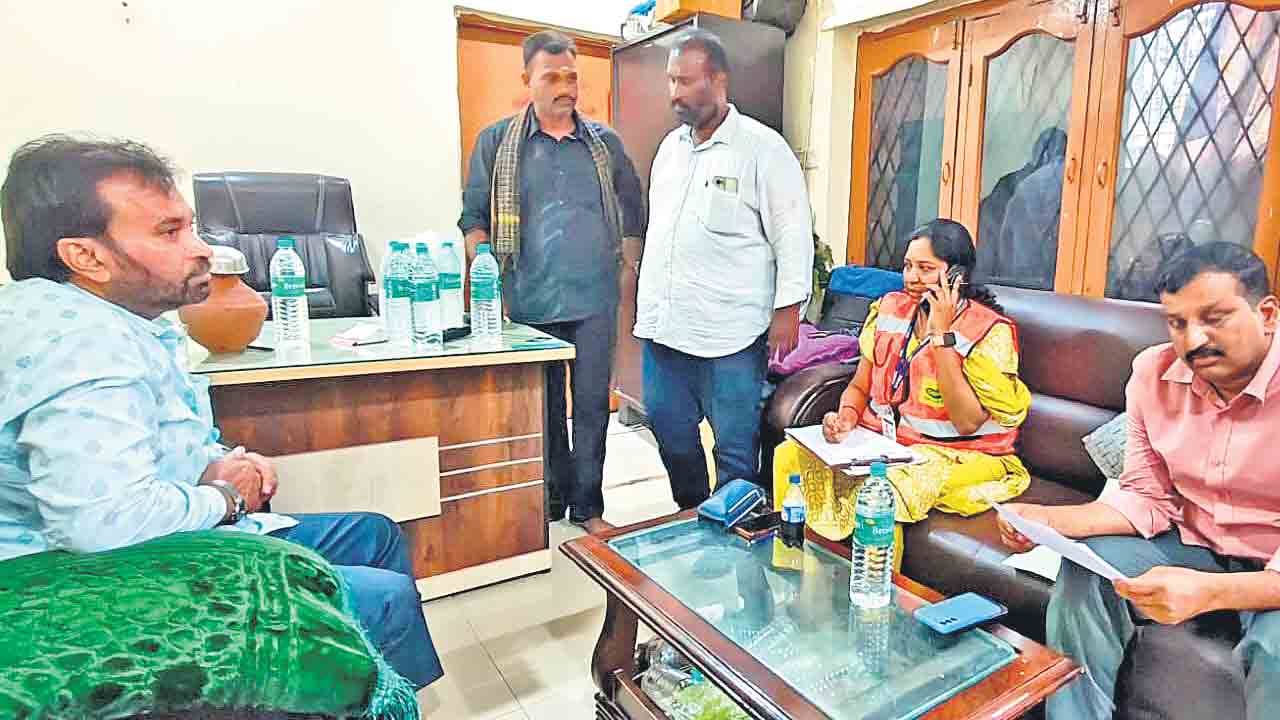 వాటర్‌ ప్లాంట్‌ సీజ్‌..