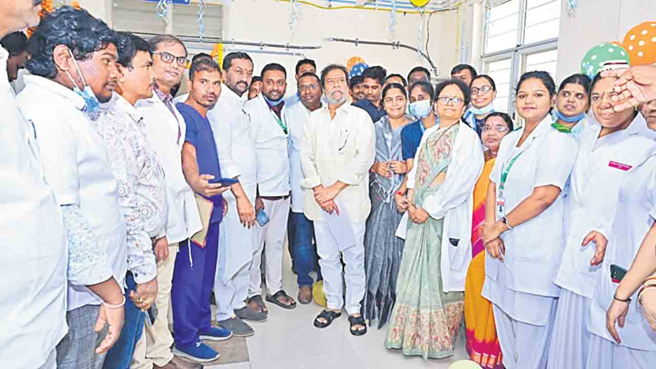 త్వరలో ఐసీయూ, ఎన్‌డీసీ, ట్రామా కేంద్రాలు