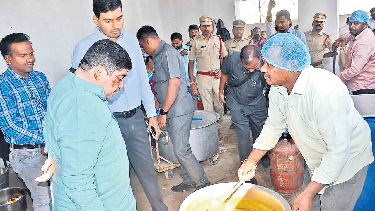 గురుకులాల్లో సౌకర్యాలు కల్పిస్తాం